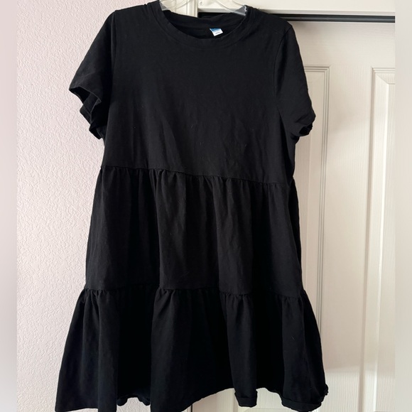 Old Navy Tiered Mini Swing Dress, size XL, black, has pockets! - Picture 1 of 3